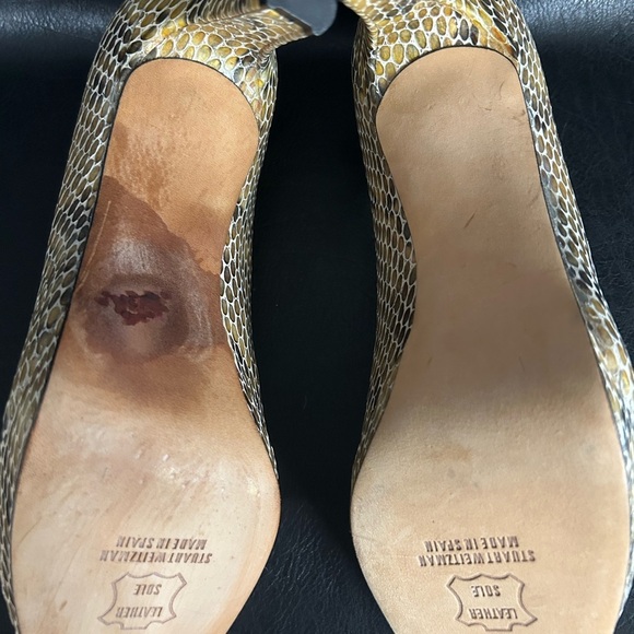 NEW NEVER WORN  Stuart Weitzman Logo Plainfield Peep Toe Pumps Size 7.5 - Picture 9 of 11